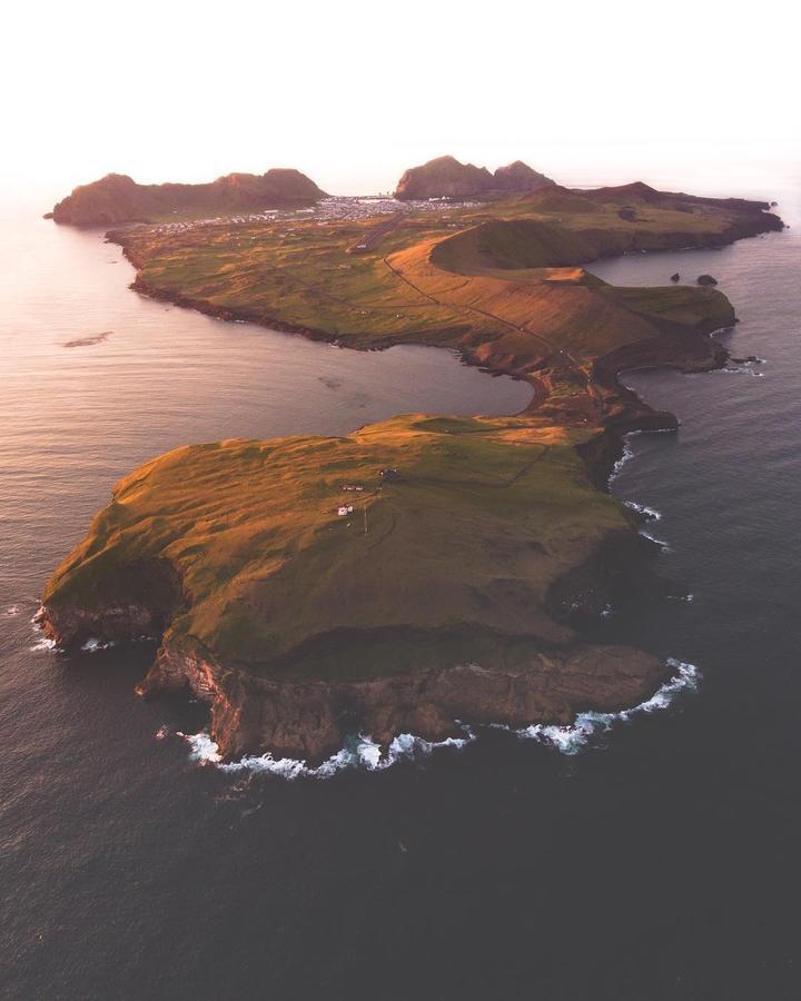 Lava Guesthouse Vestmannaeyjar Zewnętrze zdjęcie